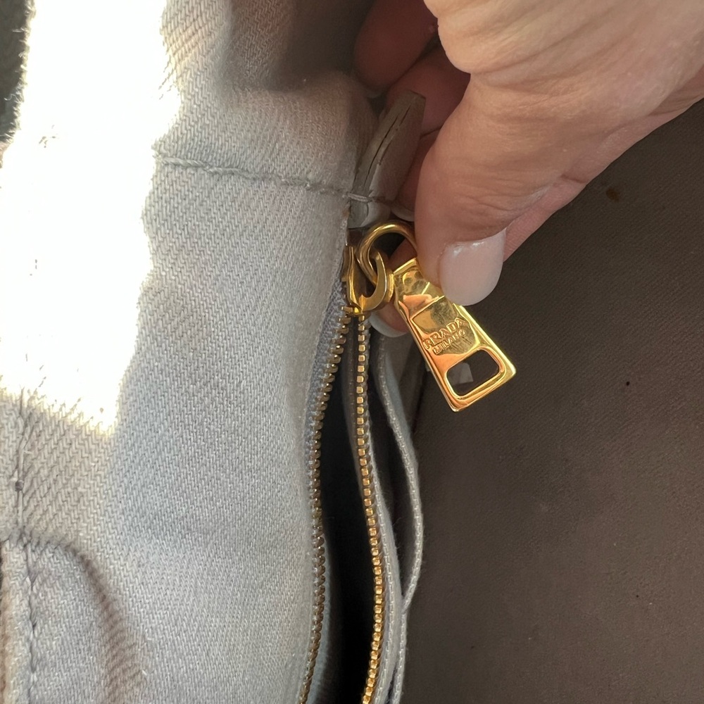 Authentic Prada bag! - Picture 6 of 11